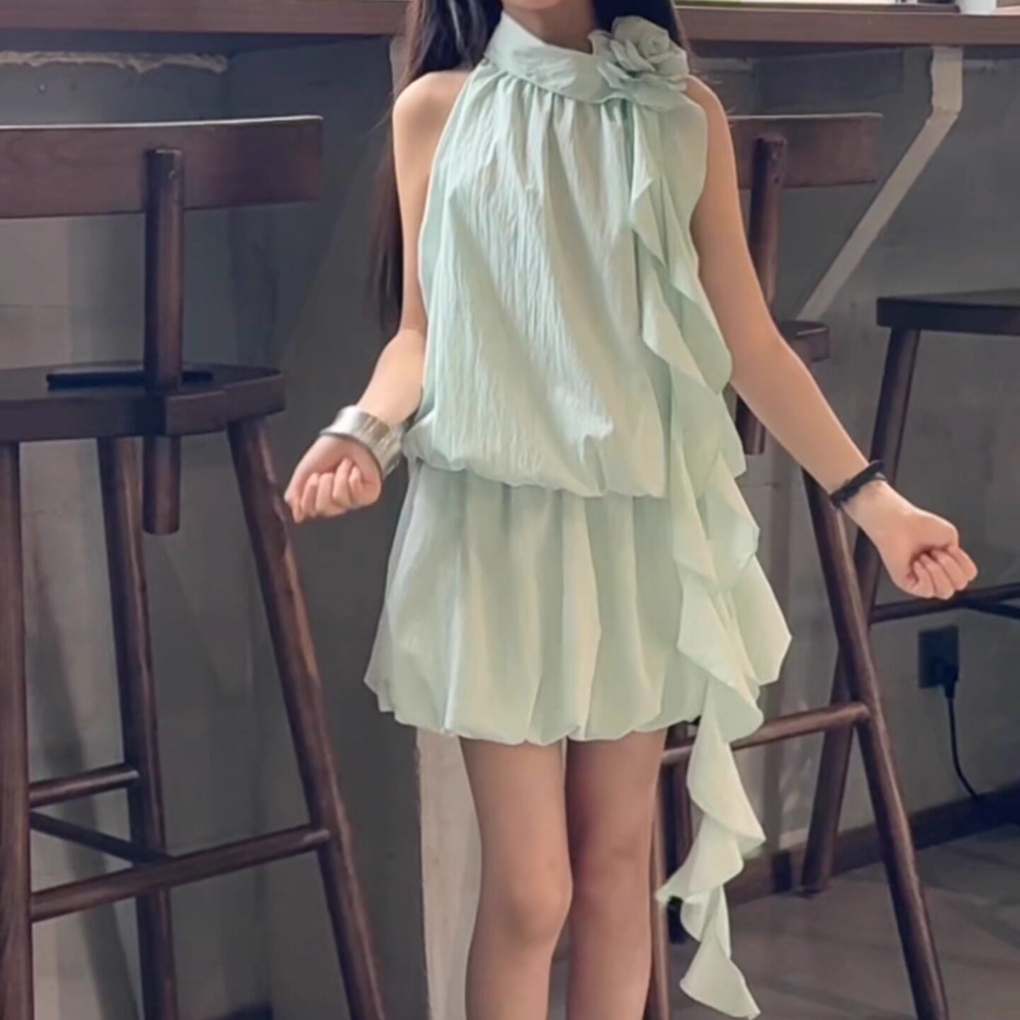 2025夏季少女流行单品薄荷绿无袖上衣蓬蓬花苞短裙连衣裙两件套装