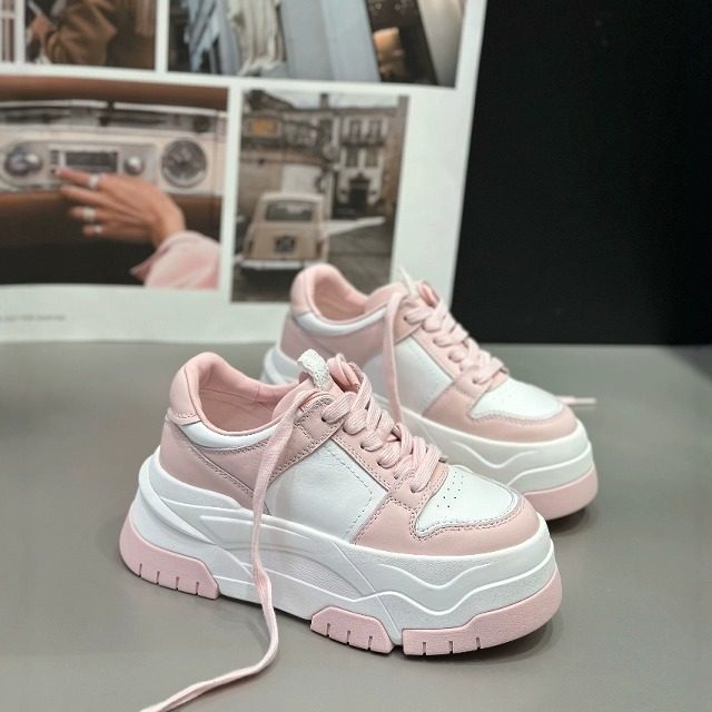 欧货IDO2025春款女鞋厚底板鞋女设计感小众蕾丝氛围感增高鞋女轻,女鞋,休闲板鞋,淘宝优惠券,粉丝福利购,淘宝优惠卷