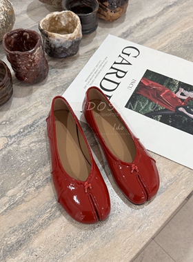 idosunyu2026年超火的鞋子配裙子单鞋软漆皮女士分趾单鞋平底鞋女