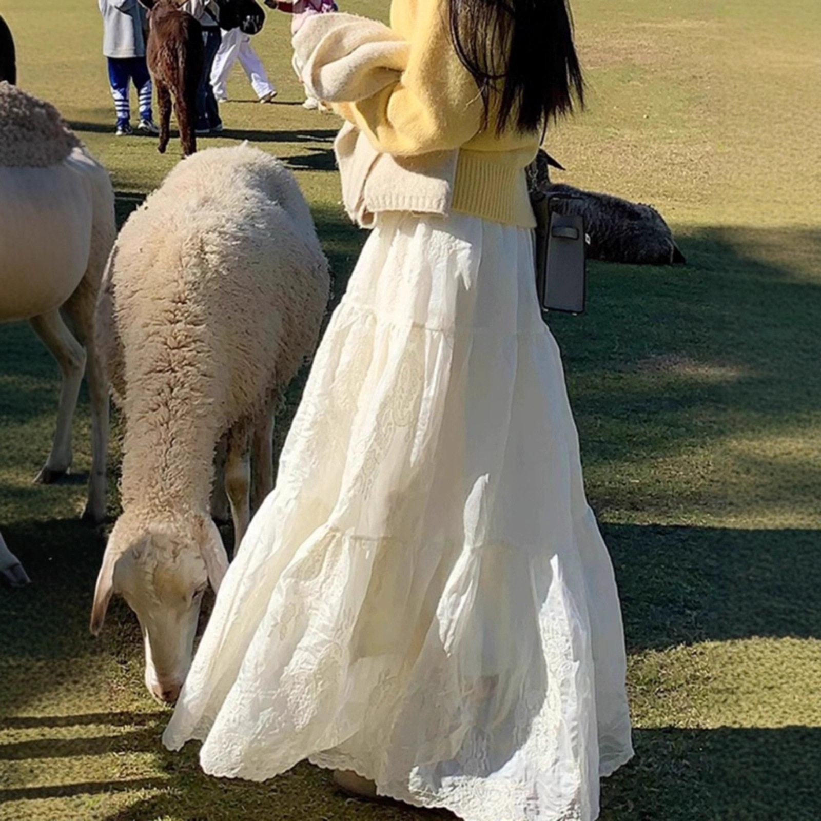 蕾丝半身裙女秋冬加绒米杏色蛋糕高腰a字伞裙显瘦小个子蓬蓬长裙