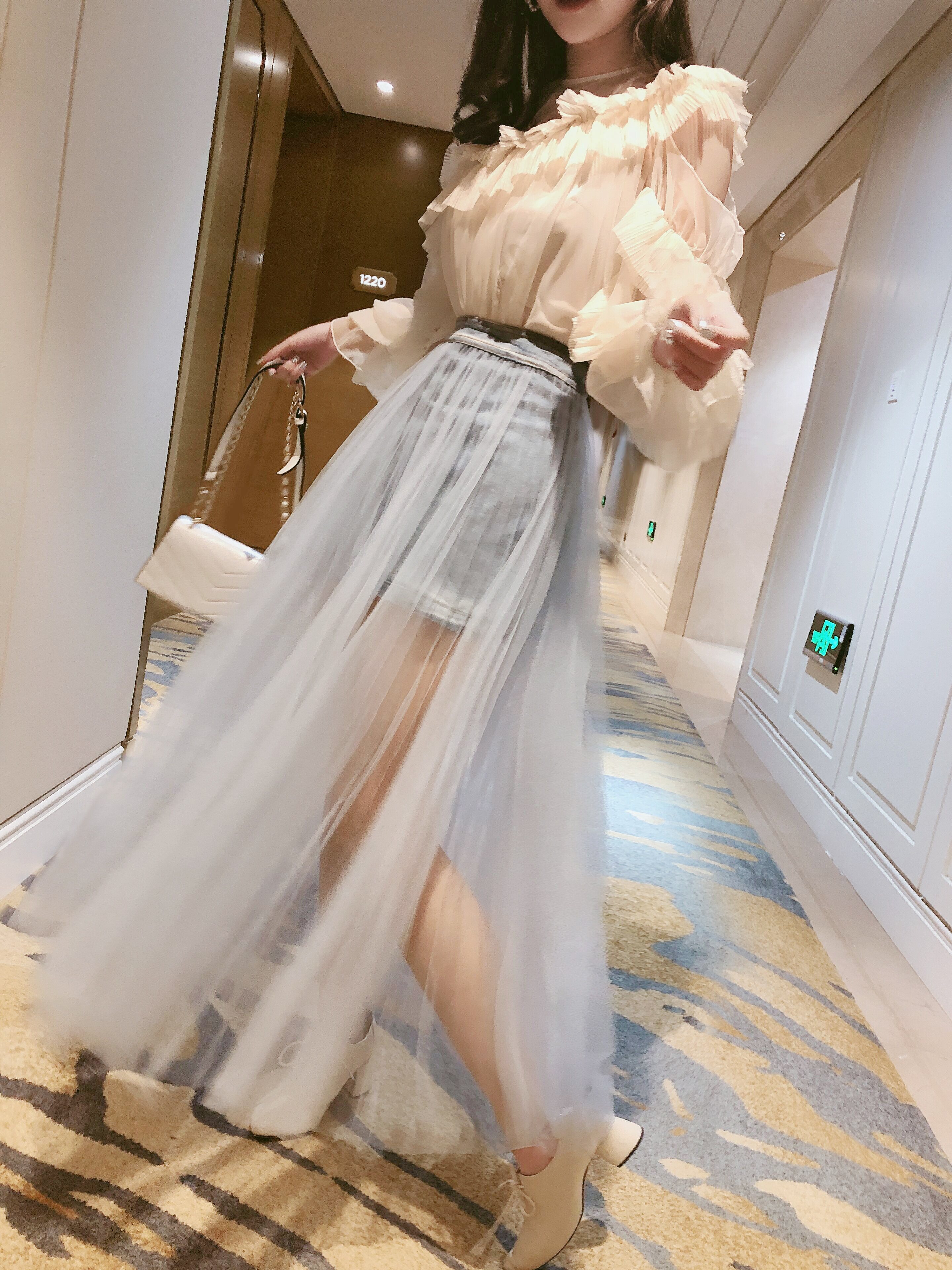 2019春裝新款韓版牛仔半身裙拼接網紗半身裙高腰假兩件港味長裙女在類目 女裝/女士精品, 半身裙中 - 來自Buy2taobao.com提供專業的淘寶代購服務