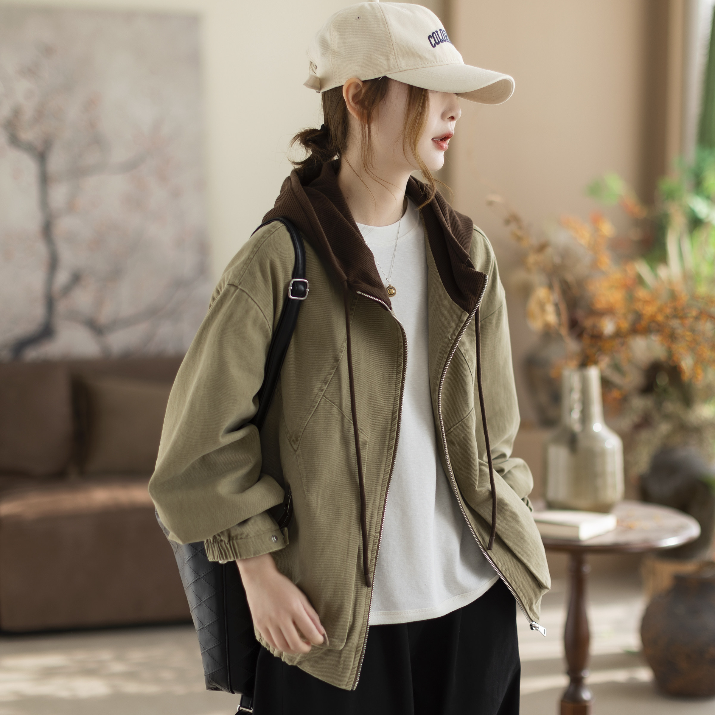 咖咪羽牛仔外套女春秋新款女士连帽做旧洋气休闲宽松拼接女装上衣,女装/女士精品,短外套,淘宝优惠券,粉丝福利购,淘宝优惠卷