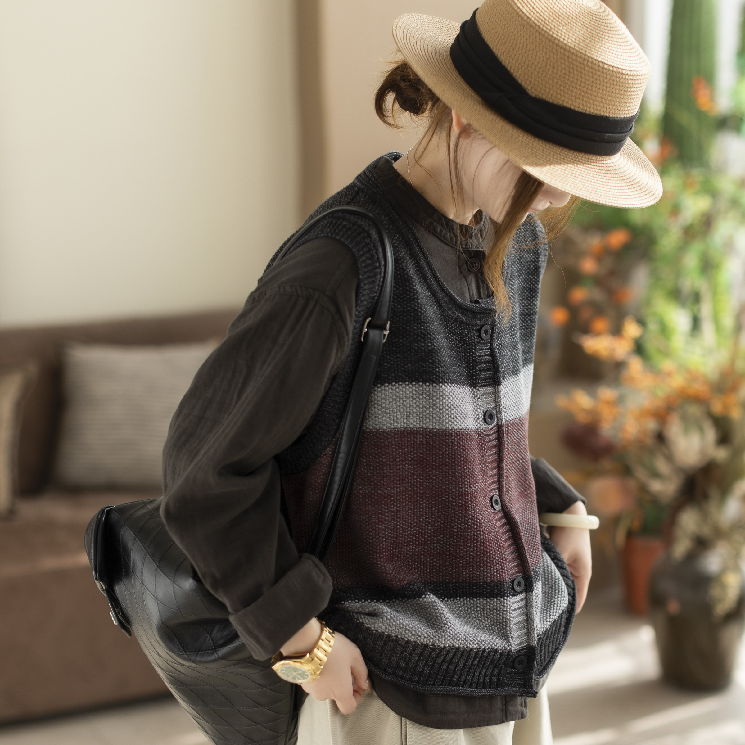 咖咪羽针织马甲女春秋圆领女士无袖坎肩休闲条纹宽松女装上衣马夹