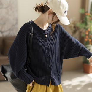 咖咪羽针织外套女春秋棉线复古纯色百搭简约女士蝙蝠袖流行女装