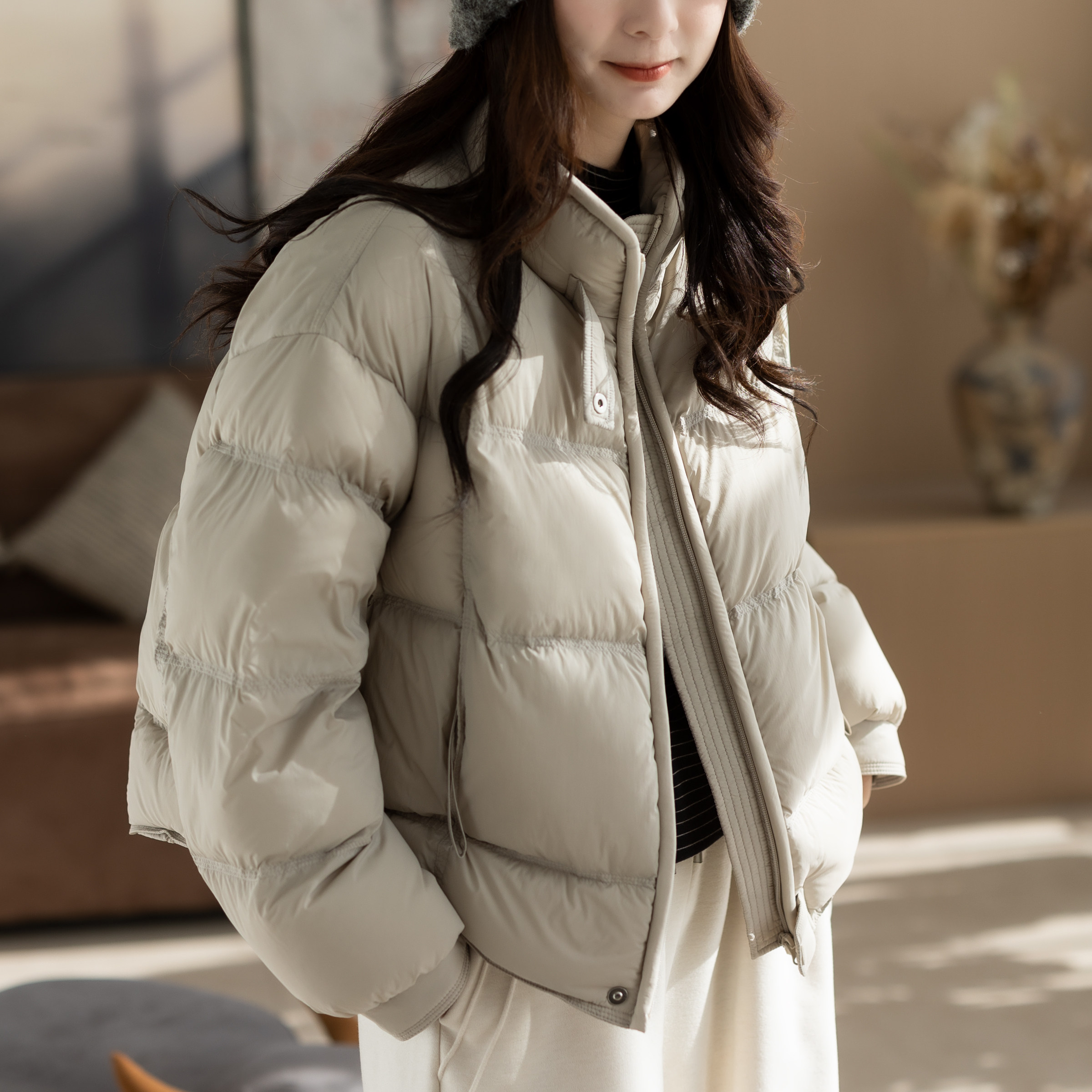 羽绒服女冬装新款时尚洋气专柜品质宽松简约保暖女装羽绒外套女厚