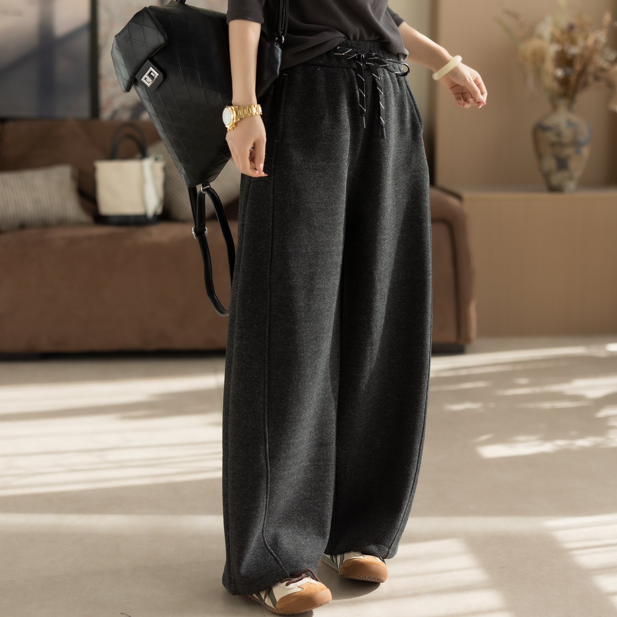 咖咪羽弯刀裤女秋冬新款流行百搭复古阔腿文艺气质自然腰女装裤子