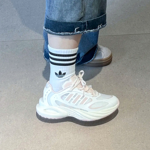 阿迪达斯女鞋2025夏王欣瑜同款稳定透气缓震运动休闲跑步鞋JQ4948