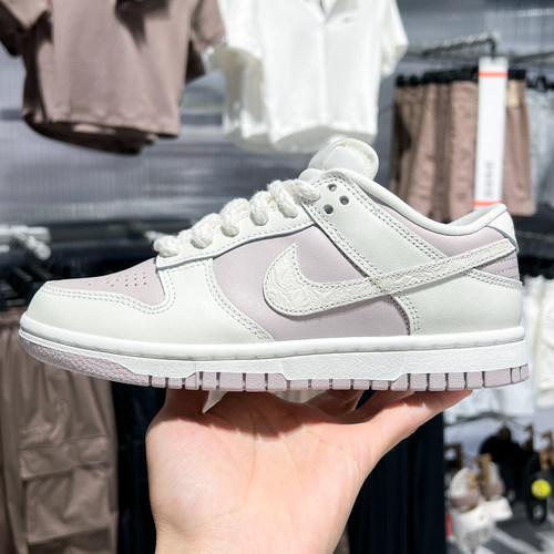 耐克女子经典百搭运动鞋