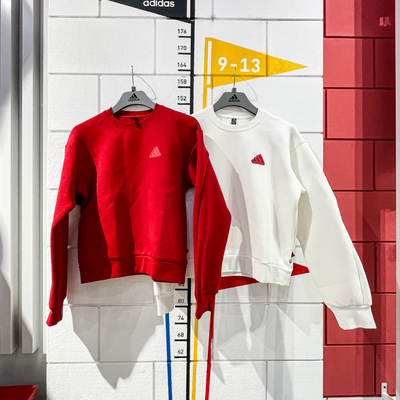 阿迪达斯女装2025蛇年新款百搭宽松圆领运动休闲卫衣套头衫JZ1641