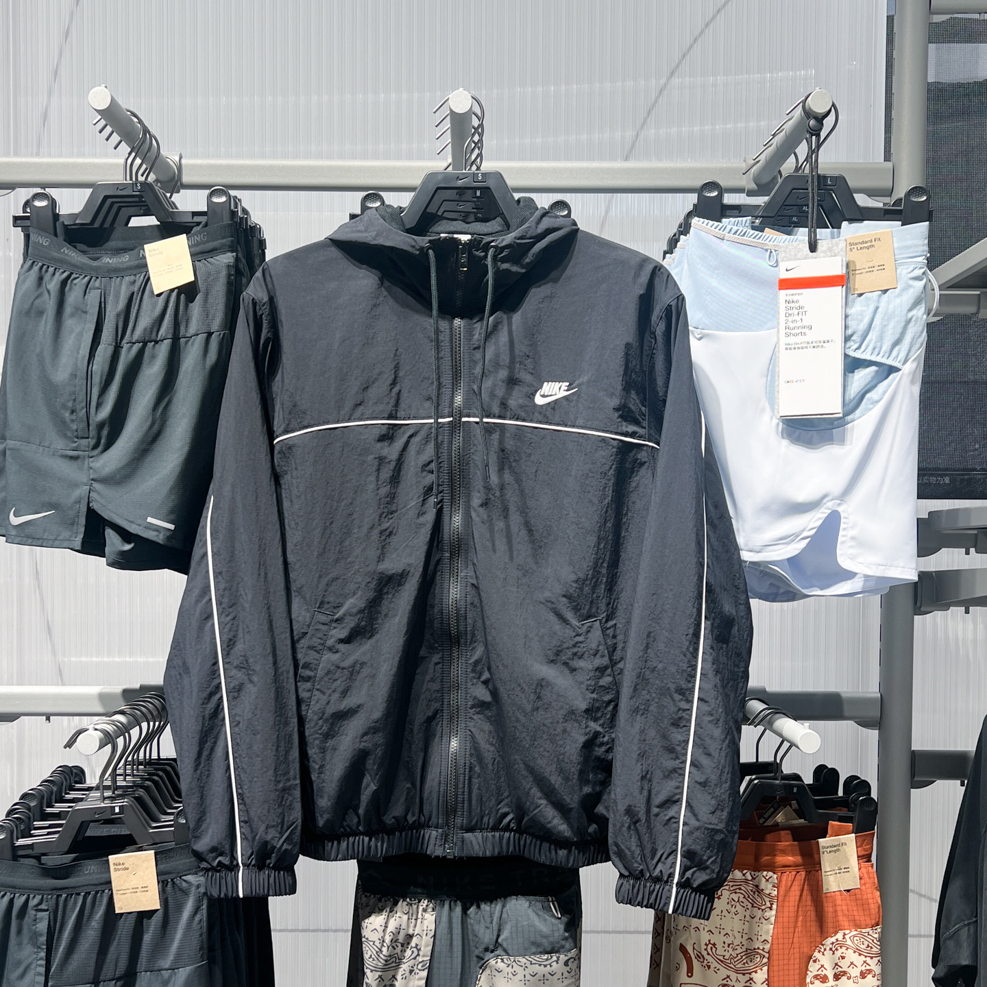 NIKE耐克男装2025春新款梭织耐磨休闲运动连帽夹克外套HJ2013-010