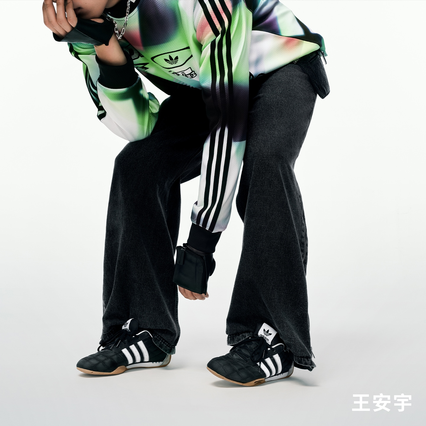 阿迪王安宇同款牛仔运动裤