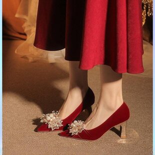 法式水钻花朵婚鞋女2026新款气质酒杯跟高跟鞋婚纱秀禾两穿水晶鞋