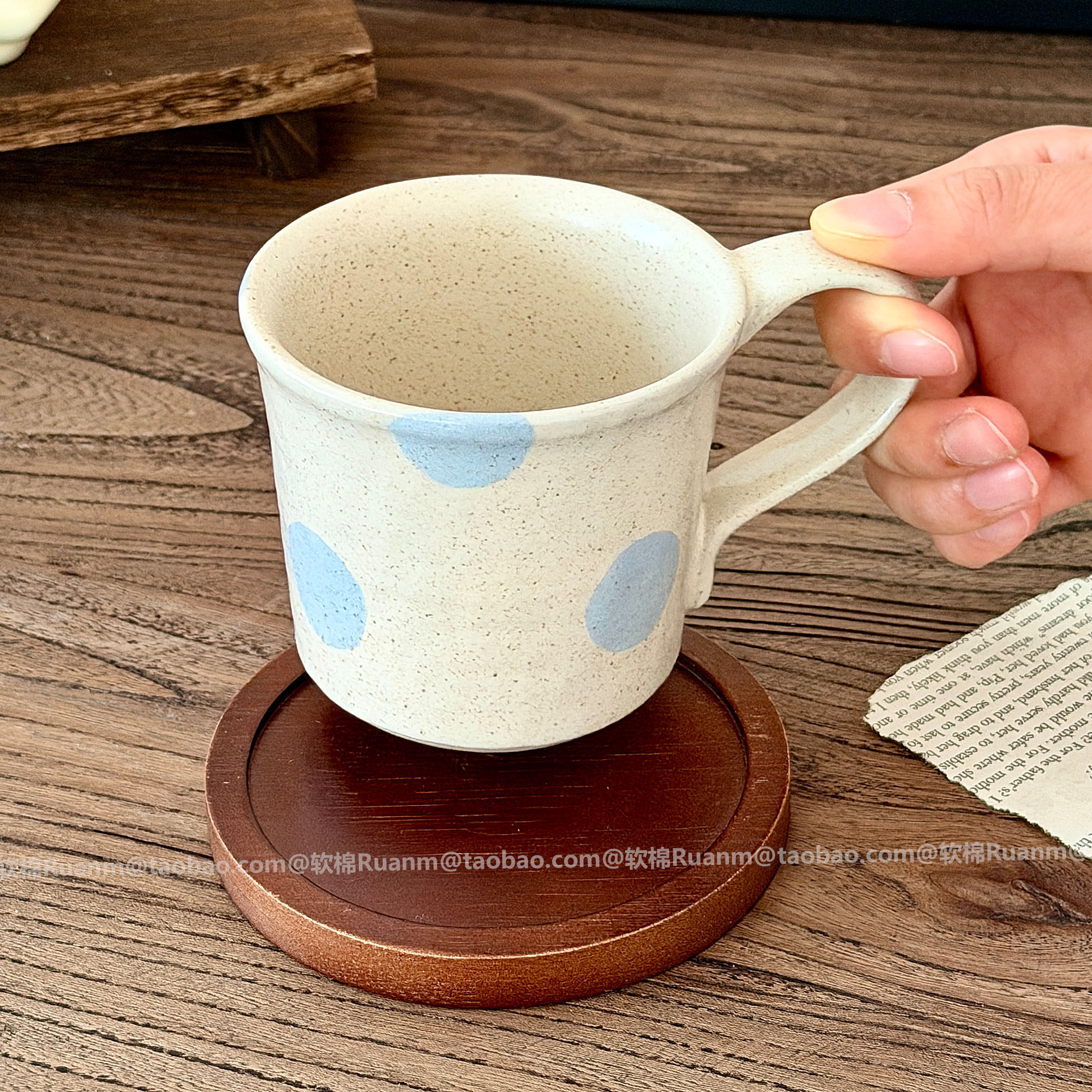 景德镇手作雾蓝波点粗陶马克杯