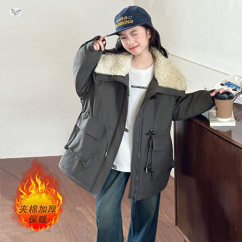 女童夹棉加厚外套冬季新款中大童大翻领派克服保暖中长夹克衫，童装外套，摩比熊
