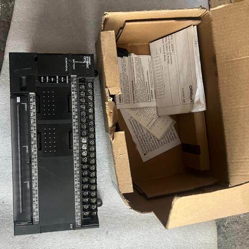 议价plc cp1l m60dt d。 正面有