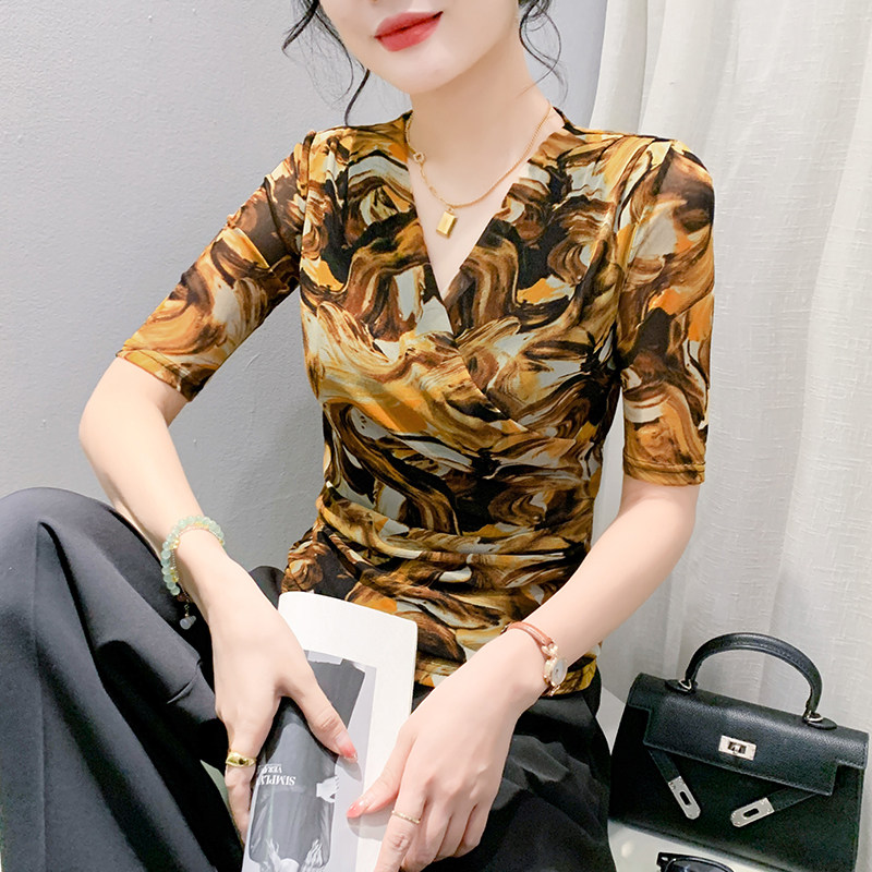 性感深V领交叉上衣女夏装欧货时尚印花短袖T恤洋气冰丝网纱体恤潮