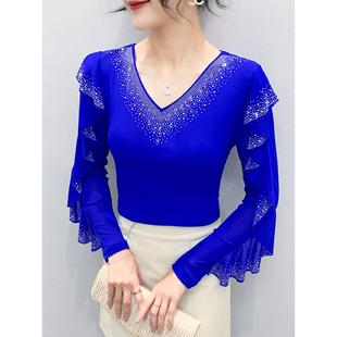显瘦打底小衫 性感V领网纱T恤女长袖 秋冬设计感烫钻荷叶边上衣修身