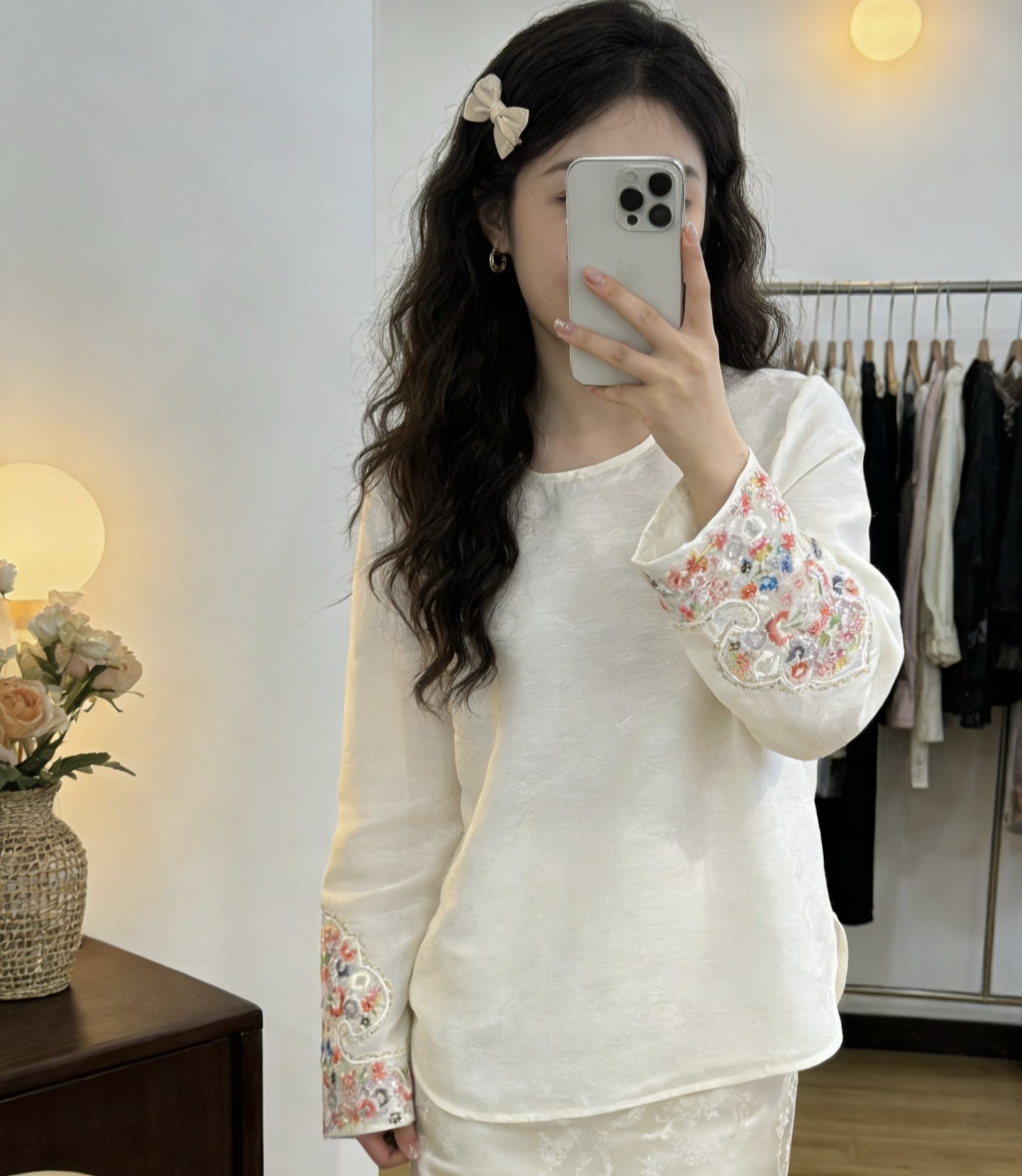 2026春季新款新中式打底衫上衣复古国风宽松版天丝圆领衬衫内搭女