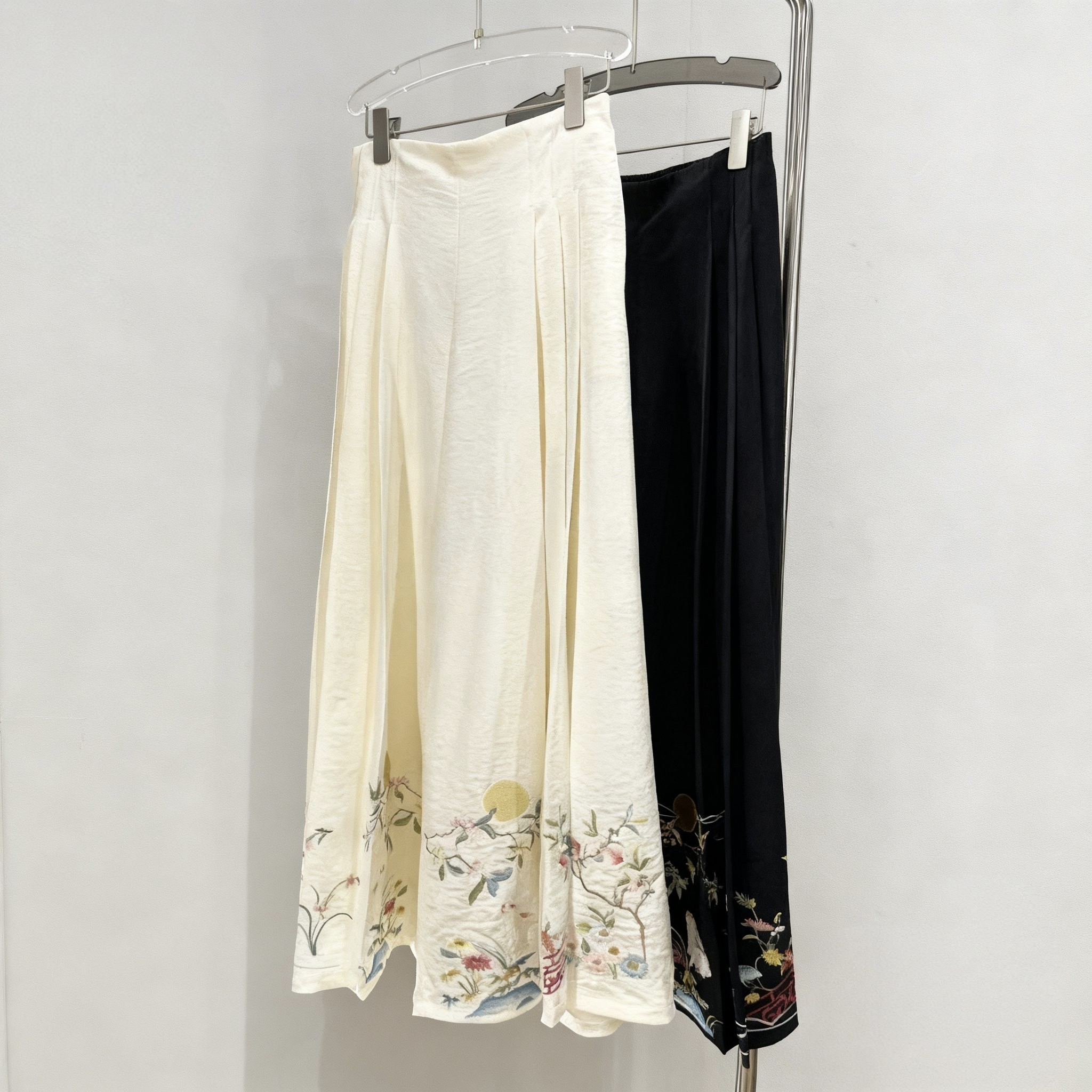 新中式清汉玉兔望月刺绣醋酸阔腿裤秋冬新款复古国风百搭裙裤长裤,女装/女士精品,裤子,淘宝优惠券,粉丝福利购,淘宝优惠卷