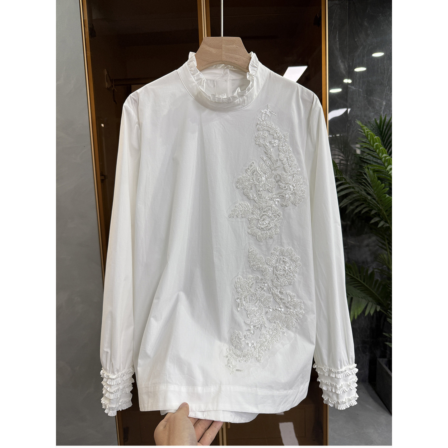 法式！重工钉珠木耳领棉衬衫上衣