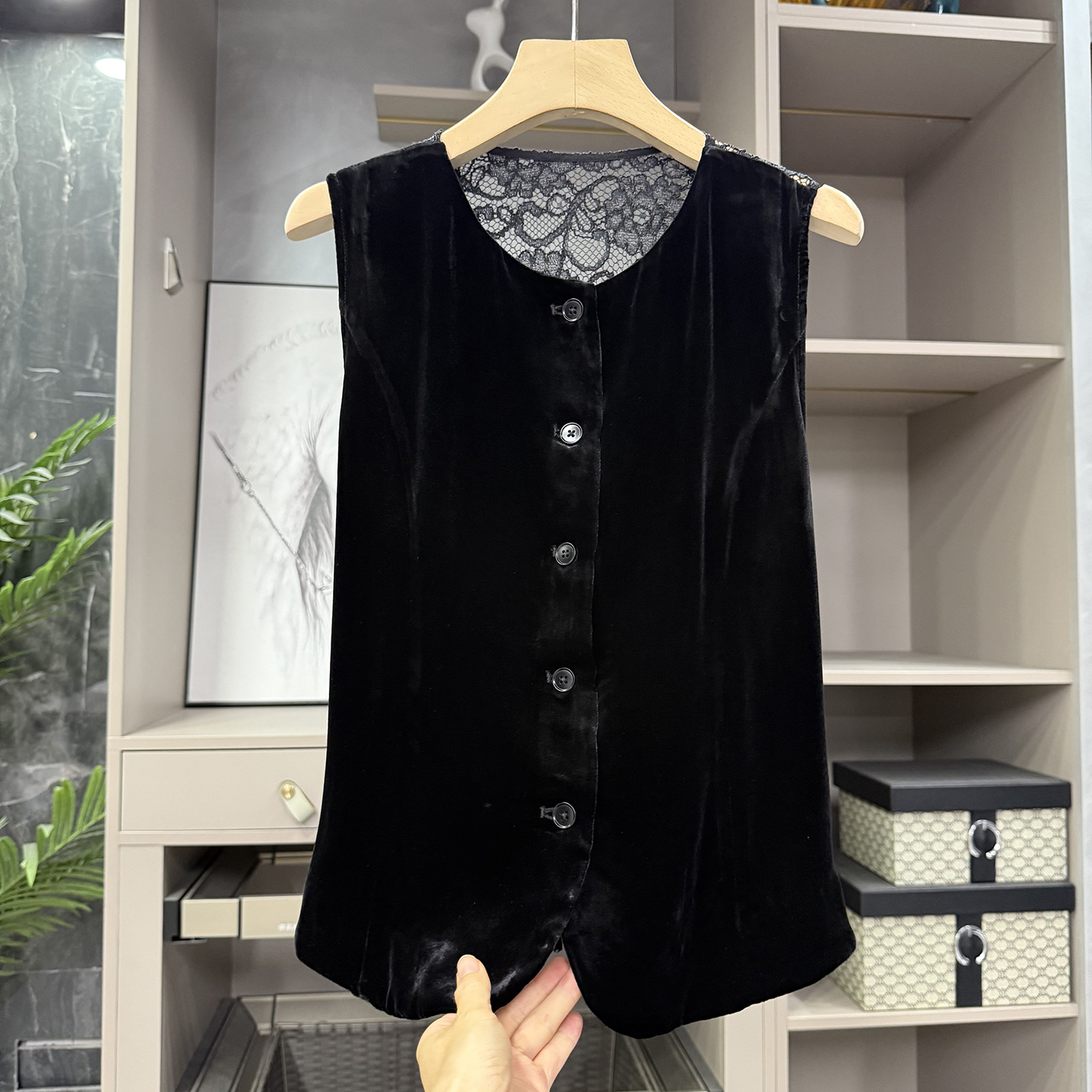 N貨！真絲絲絨拼接蕾絲圓領馬甲