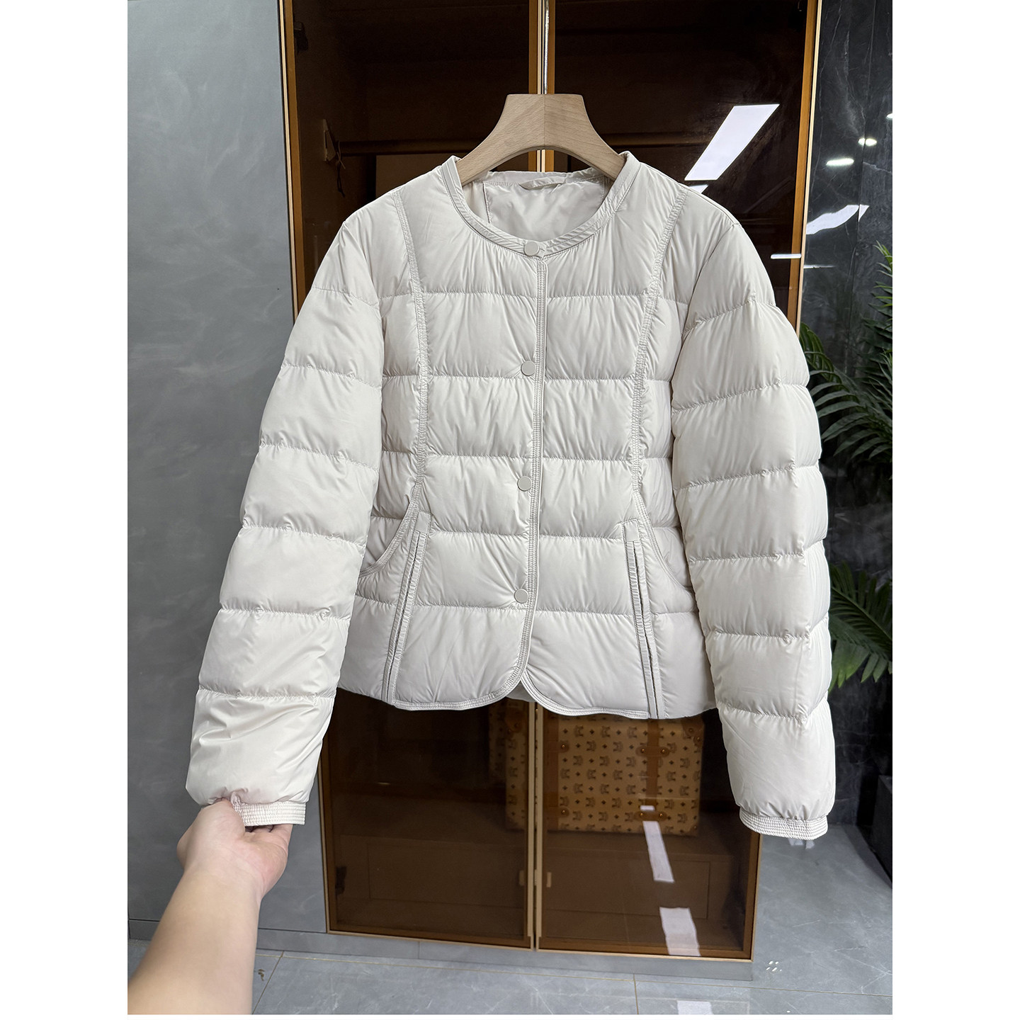 清仓不予退换！4K+！圆领鸭绒羽绒服短外套女D38031~ME,女装/女士精品,羽绒服,淘宝优惠券,粉丝福利购,淘宝优惠卷