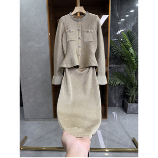 251S343 重磅 金丝绵羊毛订钻圆领针织连衣裙 修身 莼尾柜款