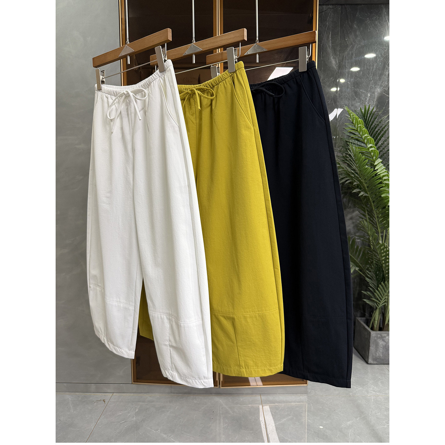 版型jue了！谁穿都夸！松紧高腰休闲气球八分裤女    88301~ME