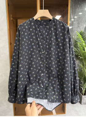 设计师款！10穿9美！宽松小碎花圆领长袖棉衬衫上衣女 Y8261~JS