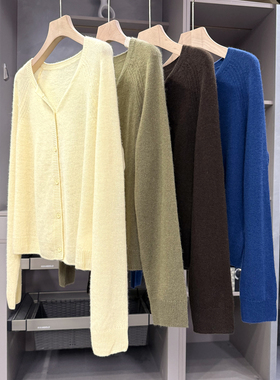 yuan单！把云朵穿身上！重磅羊绒V领针织开衫女    736556~ZY