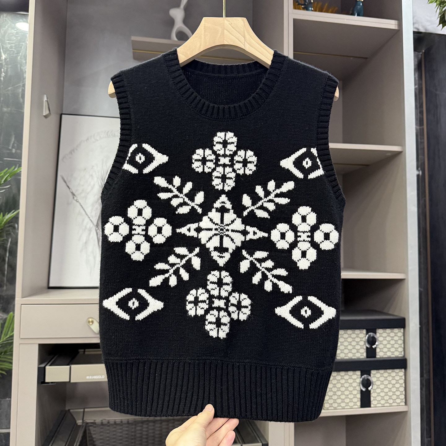 大N货！温暖百搭！羊绒羊毛提花圆领针织背心马甲女  282001~ZY