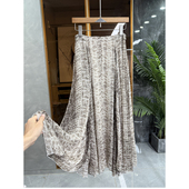 美得很出片 96890 yuan单P牌 轻柔飘逸大摆半身裙女