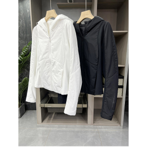 实力工厂出！轻盈温暖！修身连帽棉服短外套女   D86012