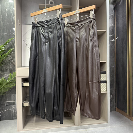 小个子收！美出片！蛋白皮休闲镰刀直筒九分皮裤女  KW0238~ZY