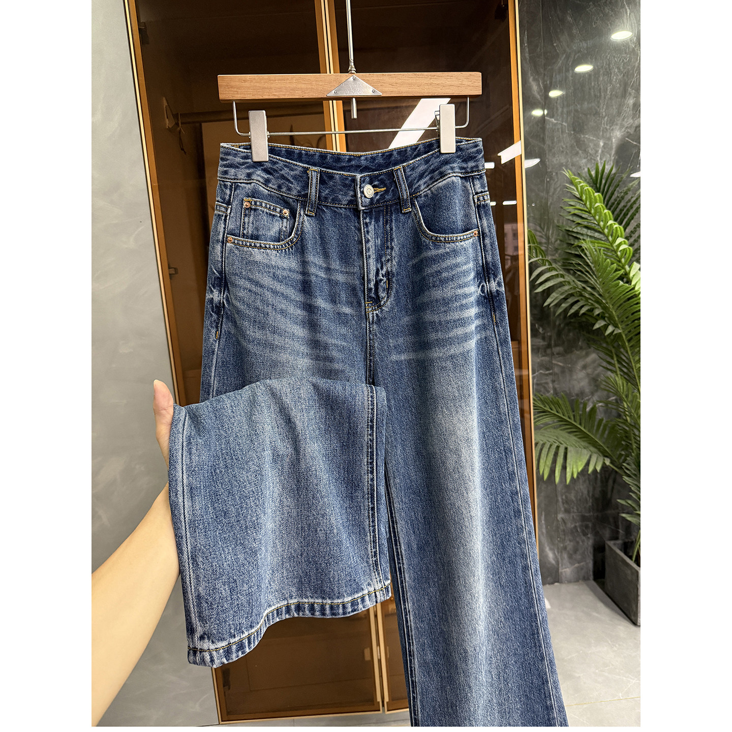 高个子收！口碑工厂出！柔软中高腰牛仔阔腿裤女   M3381281~JS