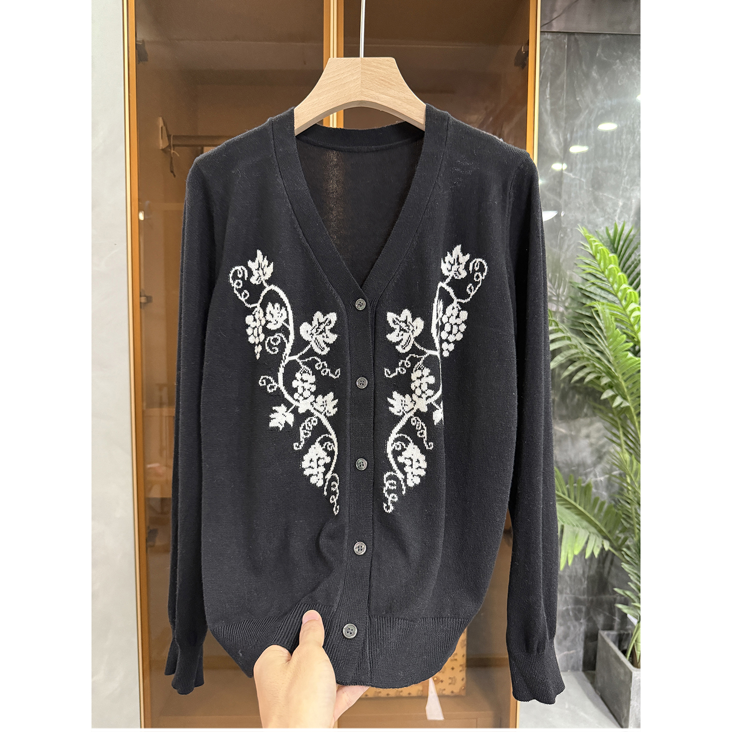 Q货！提花羊毛V领长袖针织开衫