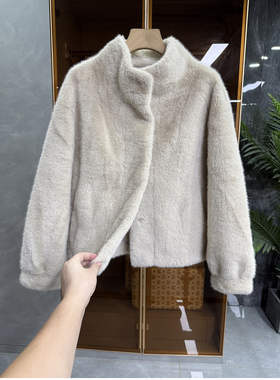 尖货！名媛范10足！金貂绒一体皮毛立领短外套女    D0243~ME