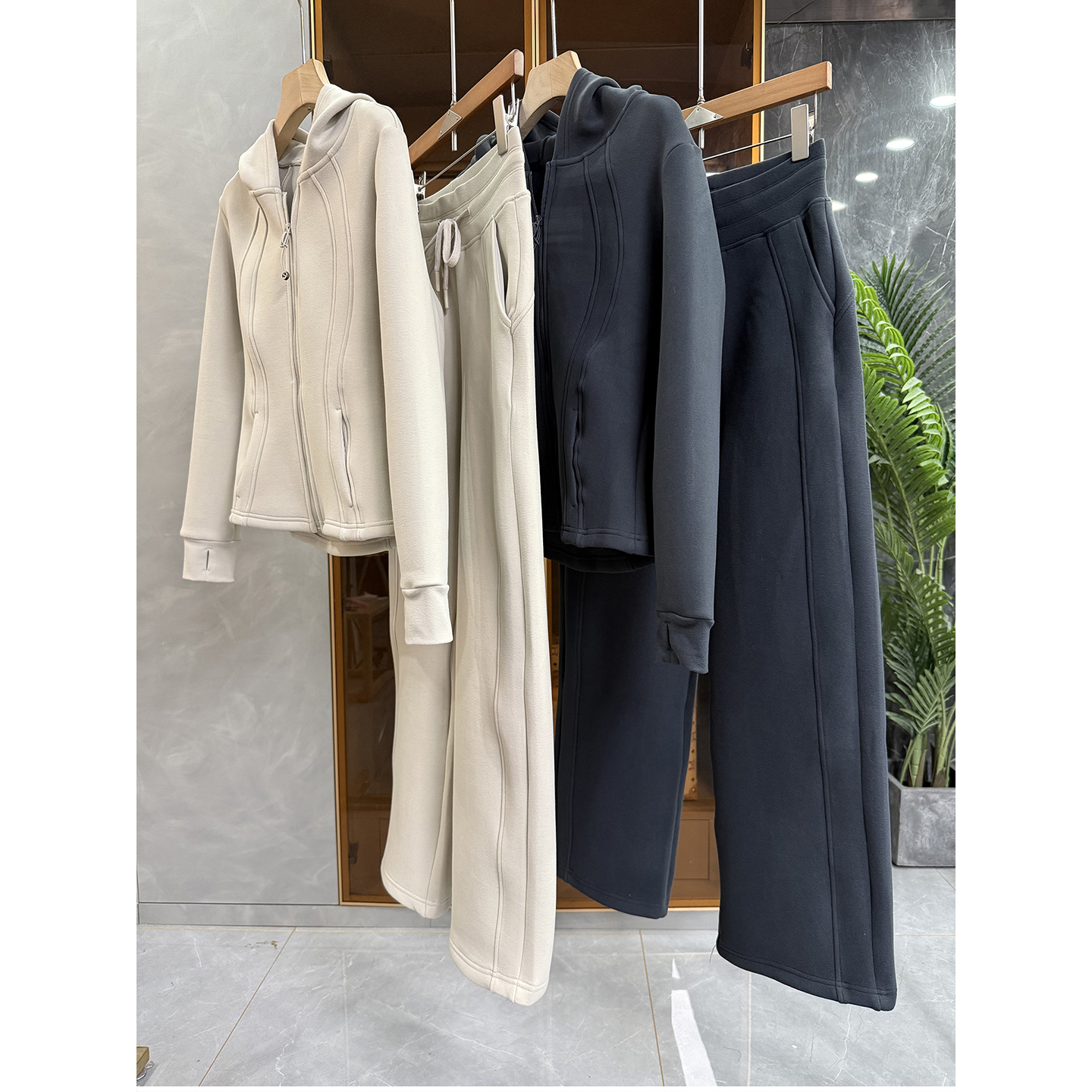 加厚德绒连帽短外套+休闲裤套装