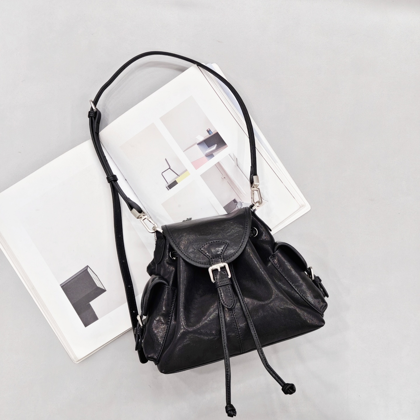 头层牛皮多功能迷你双肩背包