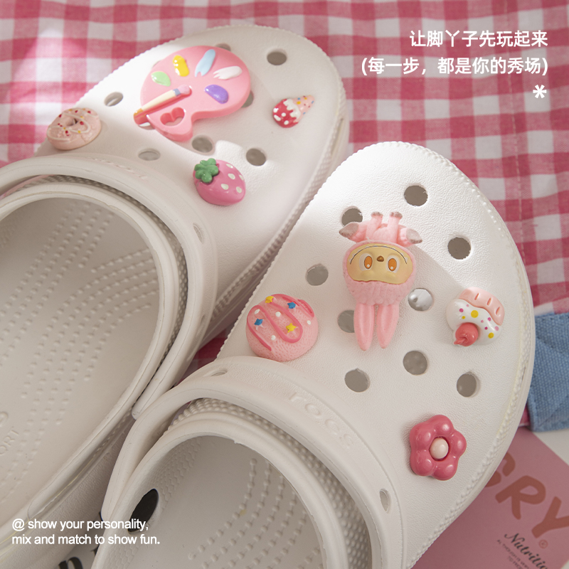 泡泡玛特labubu洞洞鞋配饰高级感crocs鞋花卡骆驰鞋扣diy装饰配件