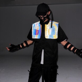 酷炫反光假二件套马甲男潮流机能风背心演出服暗黑叠穿坎肩外套