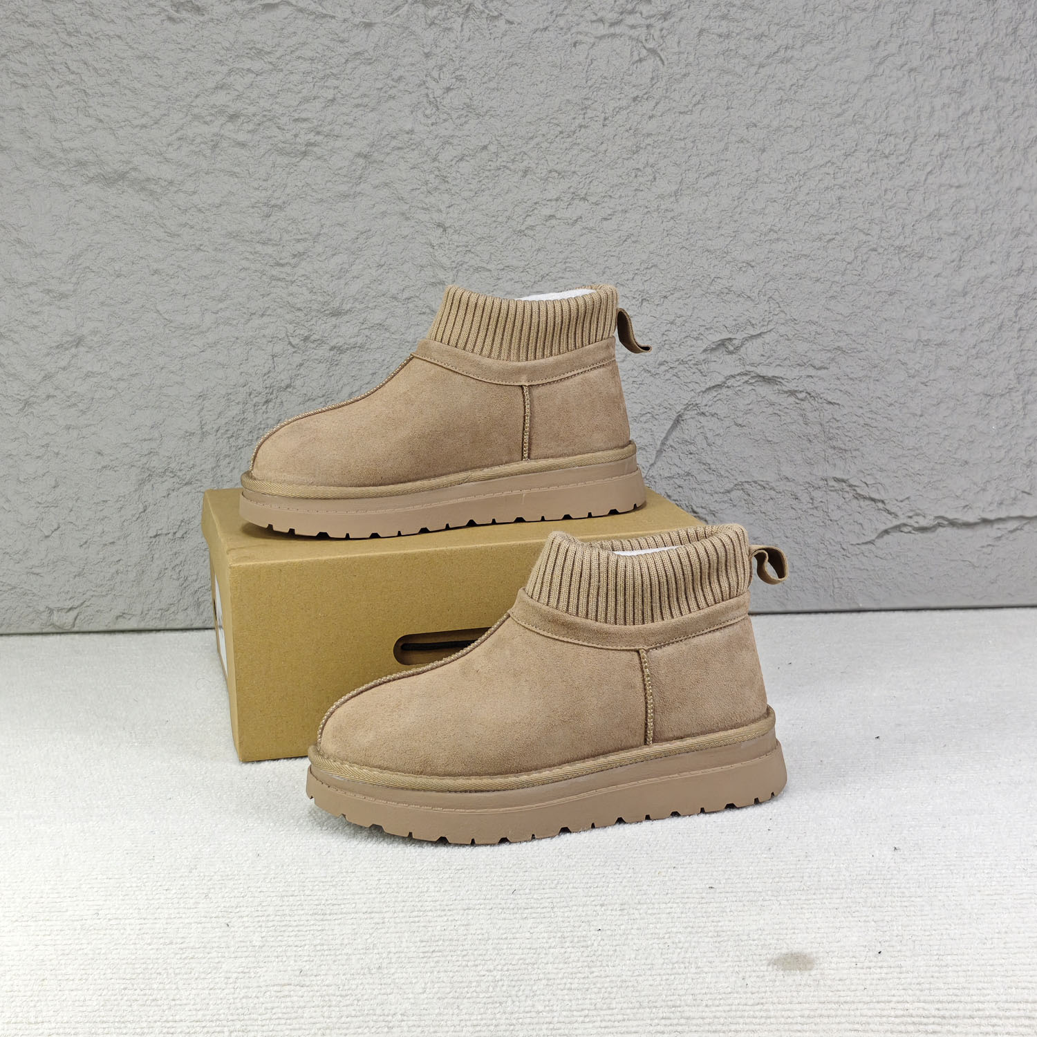 真皮雪地靴女款2025新款加绒短靴