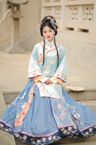 少奶奶服饰戏服中式喜娘秀禾服