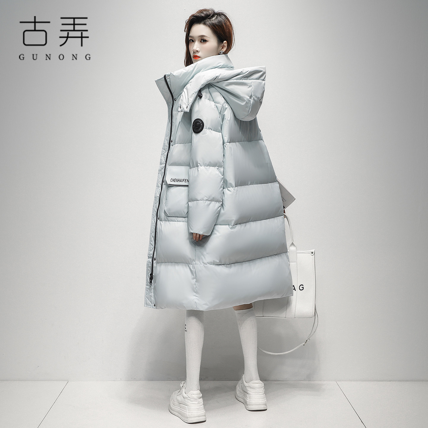 时尚高端中长款廓形羽绒服女2026冬季新款防风蓄热加厚保暖外套潮
