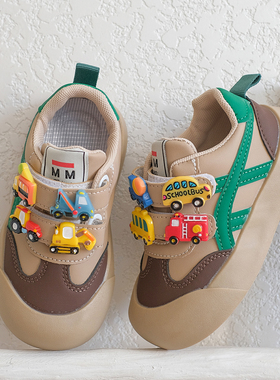 加绒儿童小汽车运动鞋2025秋冬小童运动鞋男童魔术贴软底休闲鞋