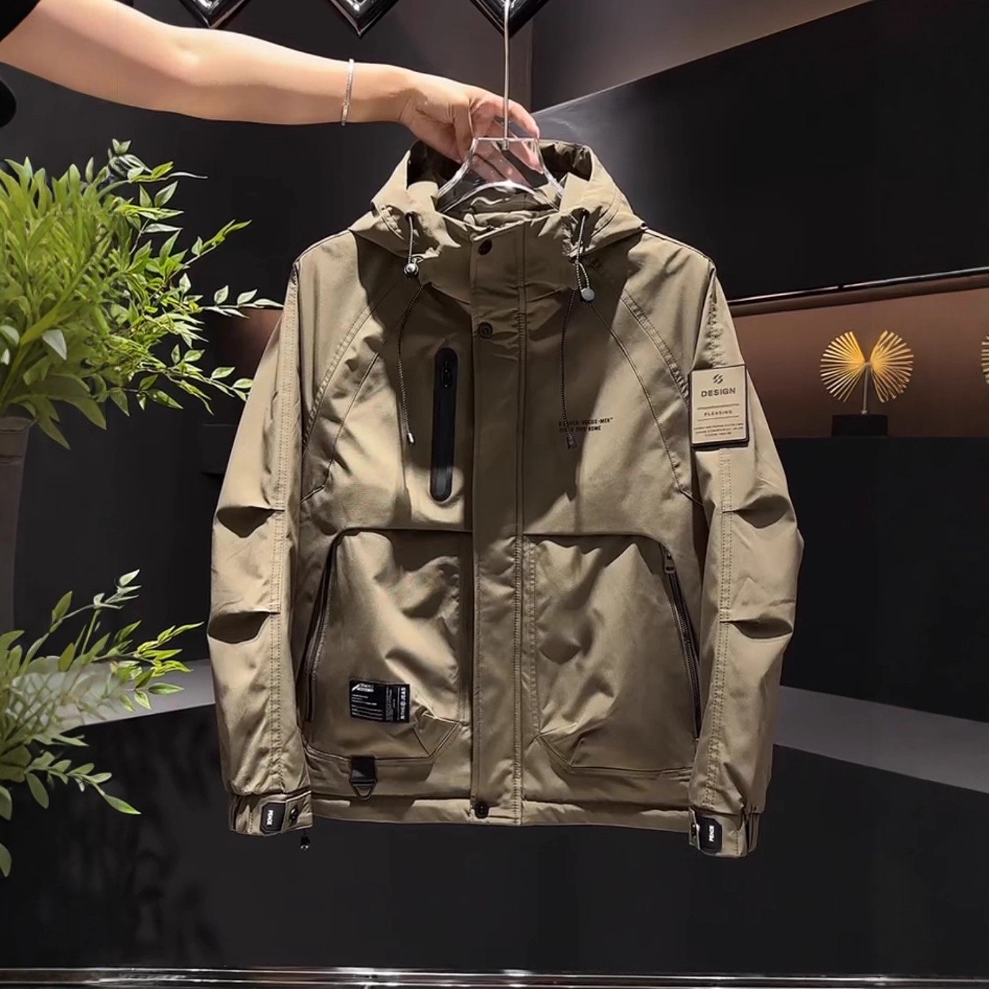 春秋男士连帽外套设计感工装夹克