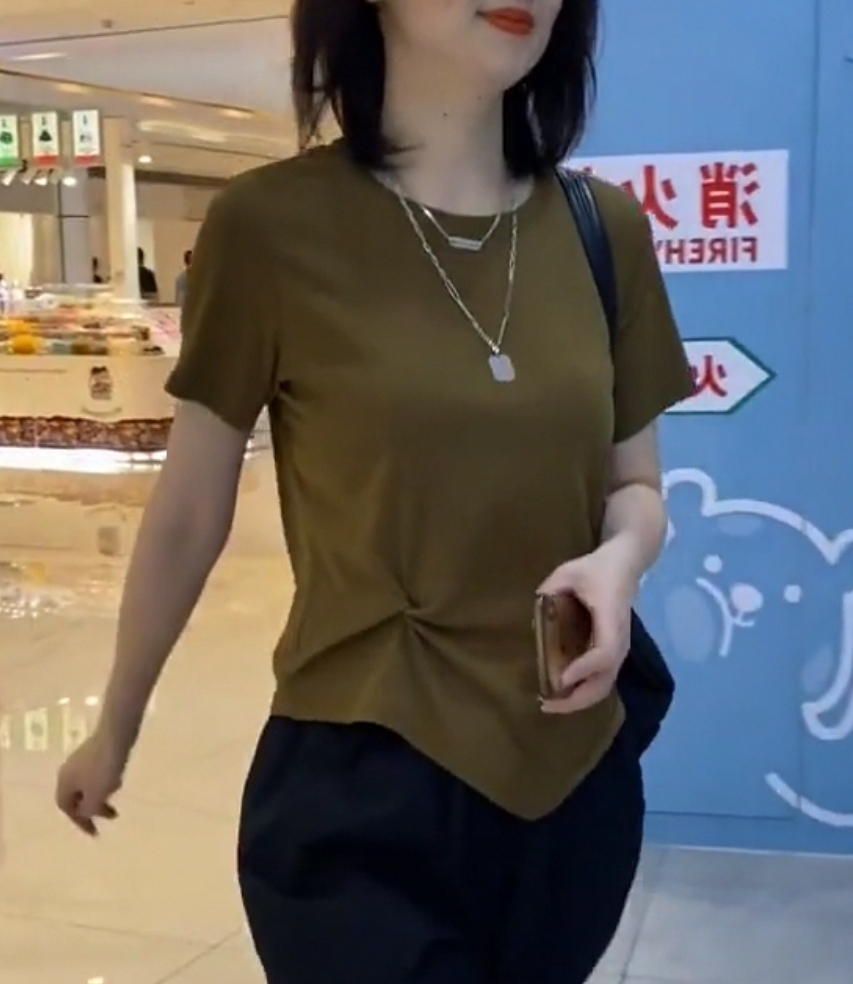 2025夏新款网红爆款不规则T恤女修身显瘦百搭设计感小众短袖上衣