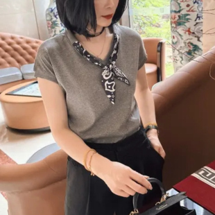 百搭显瘦设计感丝巾体恤上衣小衫 韩版 时尚 V领短袖 T恤女2025夏新款
