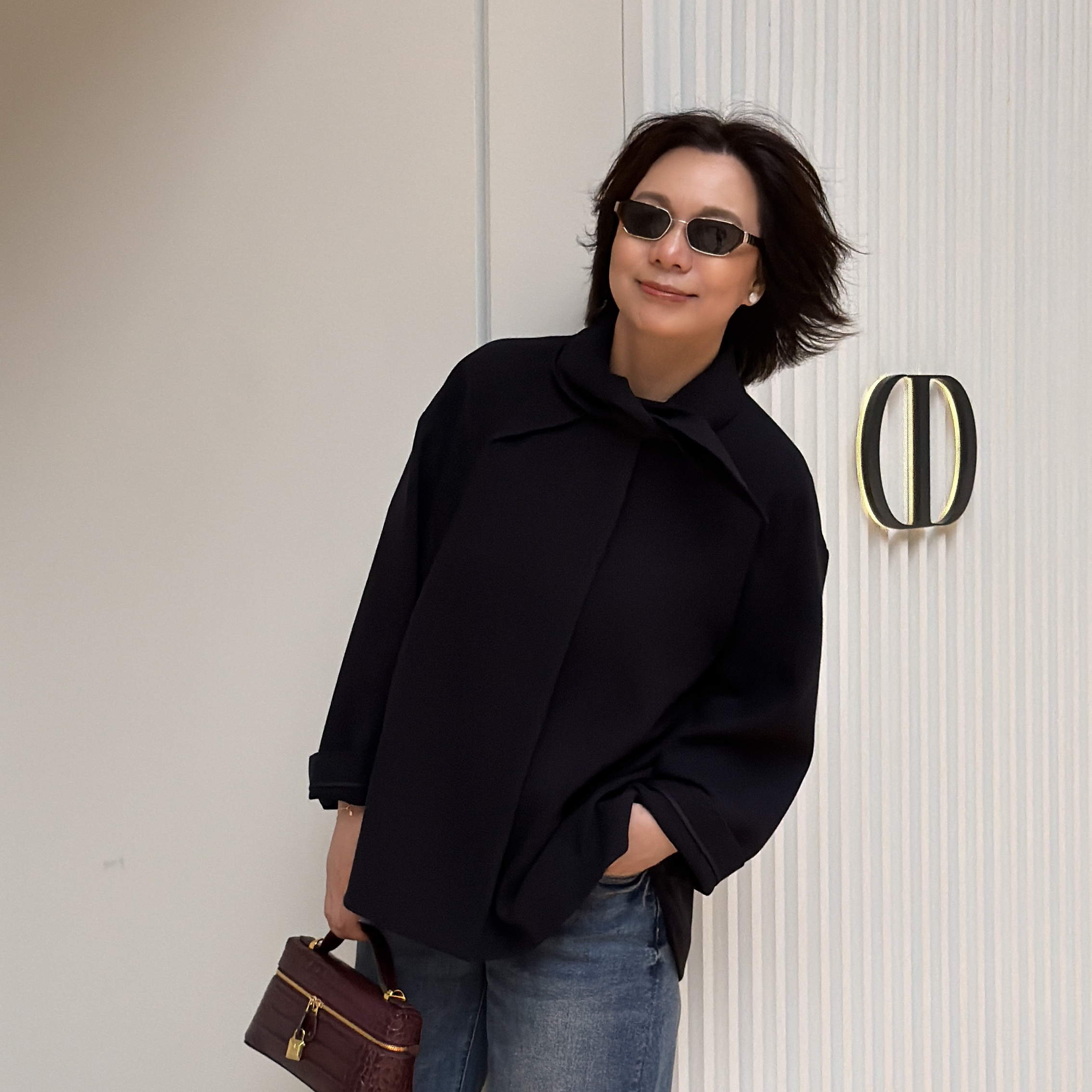 Q姐“LADY”简约设计感低调松弛气质外套 55C237