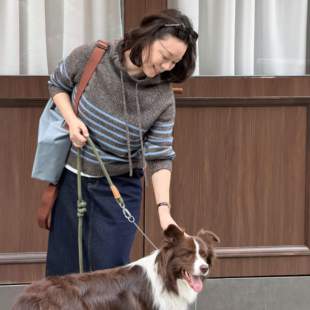 52T1006 羊毛花纱撞色条纹减龄连帽针织衫 Q姐 呼吸感